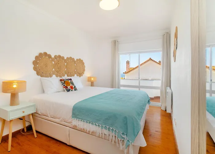 Σπίτι διακοπών Spacious 3-bedroom In By Soulplaces